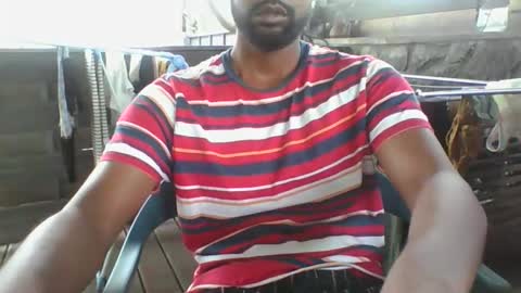 Snapshot of python974 chatting on 11/22/25, 03:16 Python online show from 11/22/25, 03:16