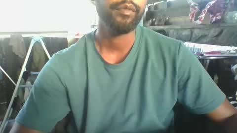 Snapshot of python974 chatting on 12/16/25, 02:33 Python online show from 12/16/25, 02:33