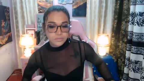 Queen Agatha online show from 03/07/25, 11:40