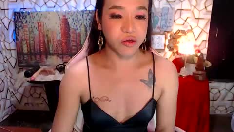 Snapshot of pythoncock4u chatting on 04/29/26, 04:11 Queen Agatha online show from 04/29/26, 04:11