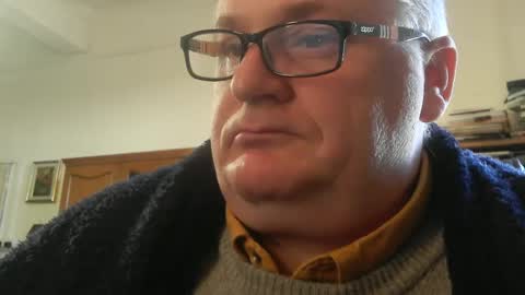 Snapshot of pytongru70 chatting on 12/31/24, 07:20 pytongru70 online show from 12/31/24, 07:20