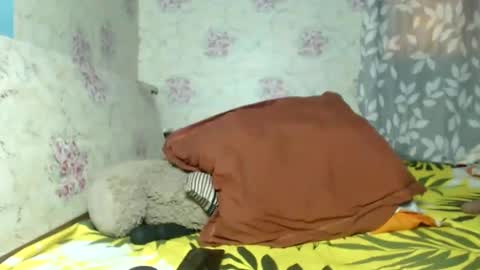 Snapshot of qeen_sexy chatting on 09/25/25, 05:33 queen sexy online show from 09/25/25, 05:33