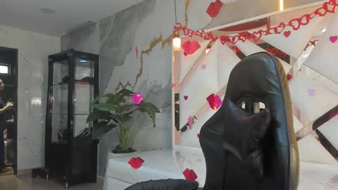 Qetsyah online show from 02/14/26, 01:19