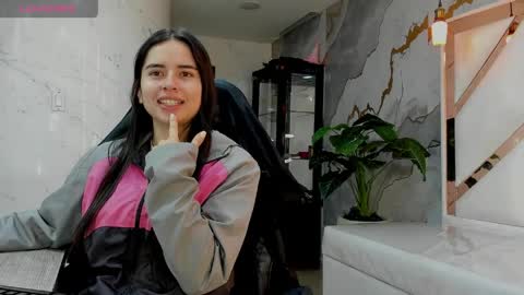 Qetsyah online show from 04/07/26, 01:22