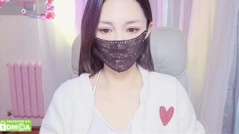 Snapshot of qiqi_mimi9900 chatting on 10/20/25, 02:34 Mimi online show from 10/20/25, 02:34