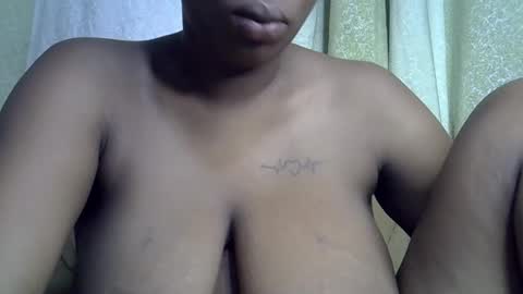 queeen online show from 02/03/26, 03:37