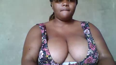 queen2302 online show from 03/10/26, 06:51