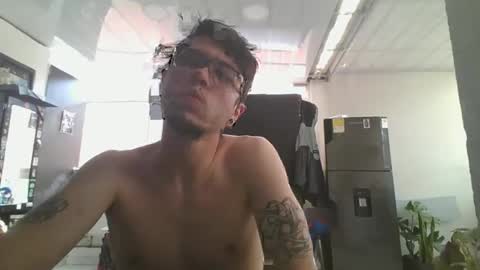 Snapshot of queen42099 chatting on 01/29/25, 07:43 leiton online show from 01/29/25, 07:43