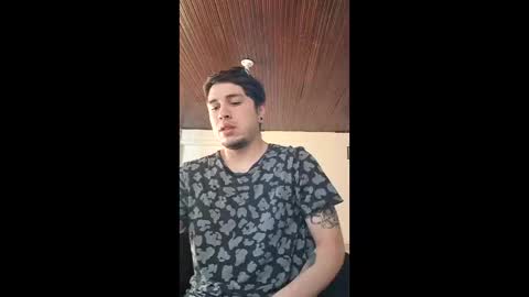 Snapshot of queen42099 chatting on 12/17/25, 05:41 leiton online show from 12/17/25, 05:41