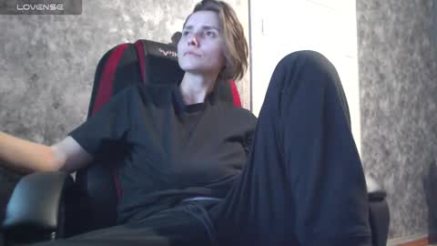 Snapshot of queen4565 chatting on 11/11/25, 07:41 Lola online show from 11/11/25, 07:41