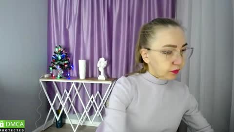 Snapshot of queen_a_n_i chatting on 12/05/24, 05:59 A N I  Ill be here on December 1st online show from 12/05/24, 05:59