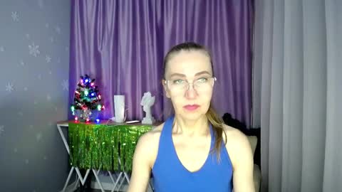 Snapshot of queen_a_n_i chatting on 12/29/24, 05:33 A N I  Ill be here on December 1st online show from 12/29/24, 05:33