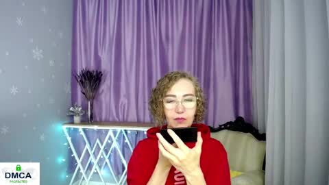 Snapshot of queen_a_n_i chatting on 06/06/26, 12:10 A N I Ill be here on December 1st online show from 06/06/26, 12:10