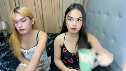 Snapshot of queen_arnie4utsxxx chatting on 12/19/25, 08:10 Arnie online show from 12/19/25, 08:10