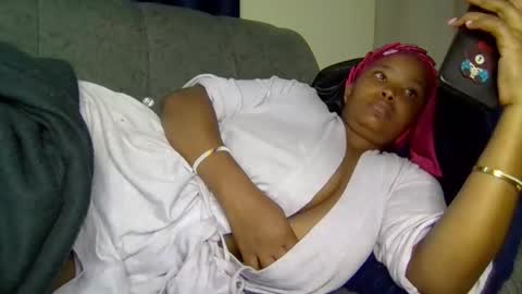 queen_doli online show from 05/12/26, 02:08