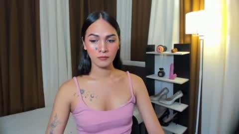 Queen Dyosa online show from 11/17/25, 05:08