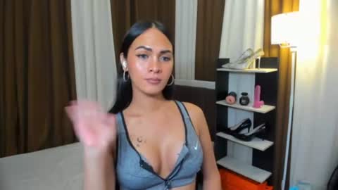 Queen Dyosa online show from 12/17/25, 08:26