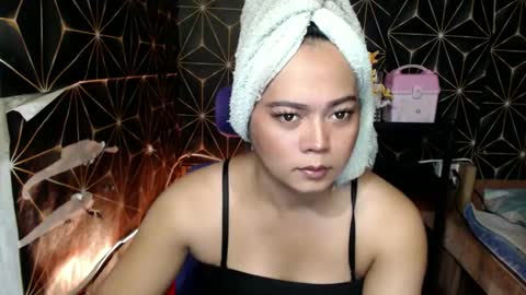 queen_ennah online show from 01/07/25, 08:13