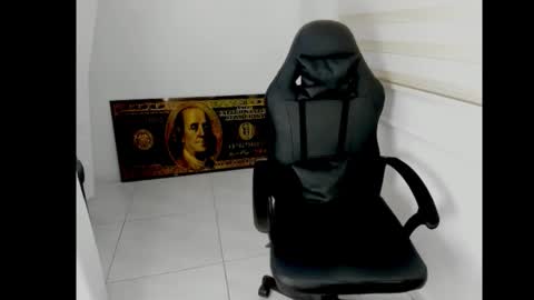 queen_findom1 online show from 04/03/26, 05:49