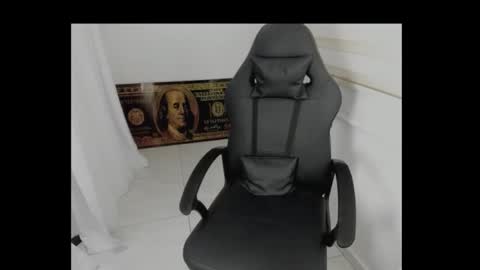 queen_findom1 online show from 04/09/26, 06:19