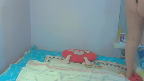 queen_jane8 online show from 11/25/25, 06:19