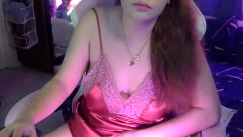 QueenHennessy online show from 10/12/25, 04:06