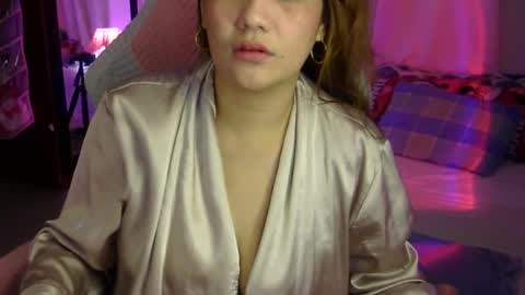 QueenHennessy online show from 07/25/26, 05:54