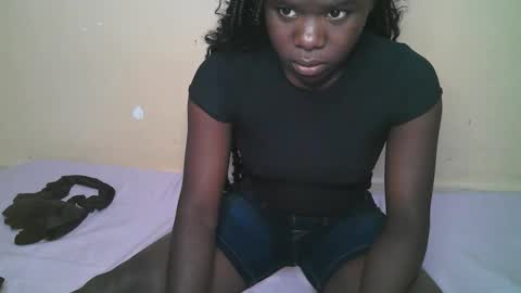 queen_latasha online show from 02/15/26, 09:52