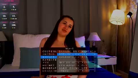 Snapshot of queen_monica chatting on 06/28/26, 06:25 Monica online show from 06/28/26, 06:25