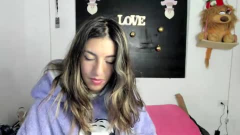 queen_natttyy online show from 12/09/24, 06:01
