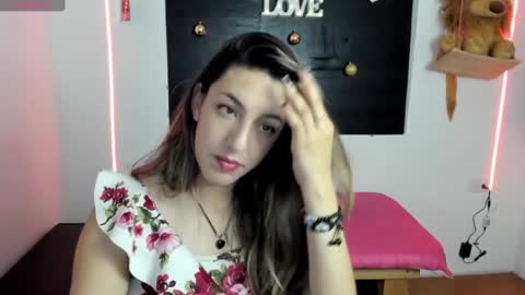 queen_natttyy online show from 12/24/24, 04:33