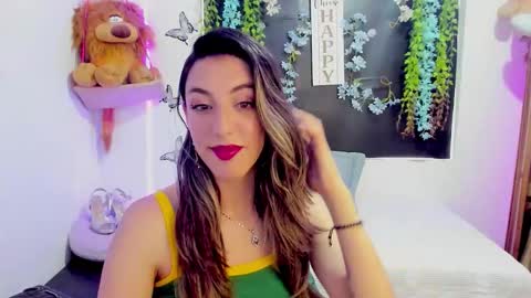queen_natttyy online show from 09/25/25, 03:27