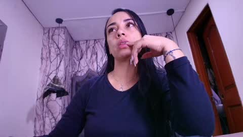 QueenNyx online show from 06/02/26, 02:24