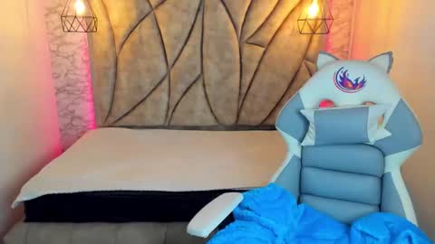   online show from 03/05/25, 12:11