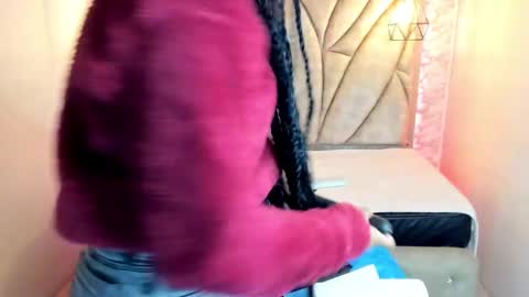   online show from 03/10/25, 12:04