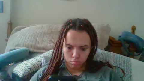 Snapshot of queen_rachelle chatting on 12/15/24, 06:48 Rachelle online show from 12/15/24, 06:48