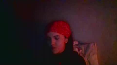 Snapshot of queen_rachelle chatting on 01/10/25, 02:04 Rachelle online show from 01/10/25, 02:04