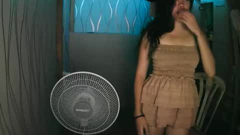 queen_seavera1 online show from 11/26/25, 02:07