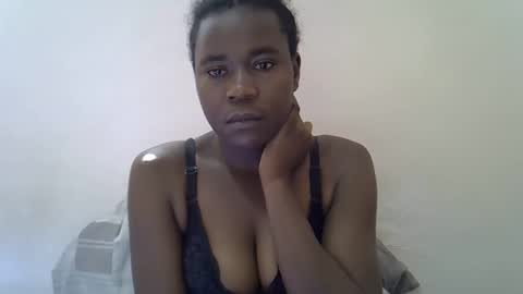 queen_sly online show from 10/12/25, 07:18