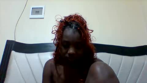 Snapshot of queen_wow2 chatting on 10/11/25, 10:03 queen online show from 10/11/25, 10:03