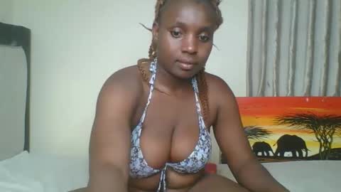 queen online show from 04/12/26, 07:19