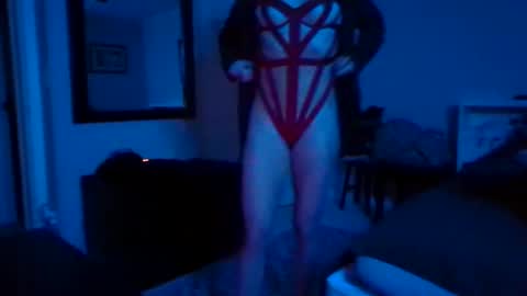 queenbee6269 online show from 12/15/24, 07:46