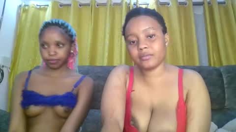 Snapshot of queenbeiby05 chatting on 05/19/26, 01:56 queen online show from 05/19/26, 01:56