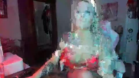 Snapshot of queenbish90 chatting on 10/28/25, 01:31 KelseyRose online show from 10/28/25, 01:31