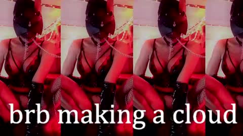 Snapshot of queenfox4u chatting on 02/23/25, 03:13 LadyAlpa online show from 02/23/25, 03:13