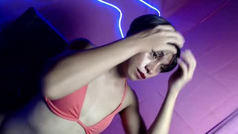 Snapshot of queenfoxylady chatting on 12/20/25, 06:09 just call me QUEEN and ill be there online show from 12/20/25, 06:09