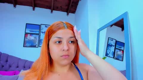 Snapshot of queengrett chatting on 02/25/25, 07:14 Queen online show from 02/25/25, 07:14