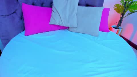 Snapshot of queengrett chatting on 03/01/25, 09:26 Queen online show from 03/01/25, 09:26