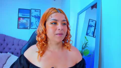 Snapshot of queengrett chatting on 03/08/25, 07:09 Queen online show from 03/08/25, 07:09