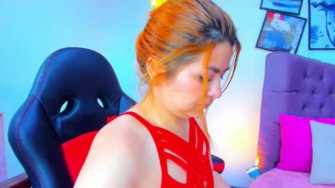 Snapshot of queengrett chatting on 09/29/25, 07:19 Queen online show from 09/29/25, 07:19